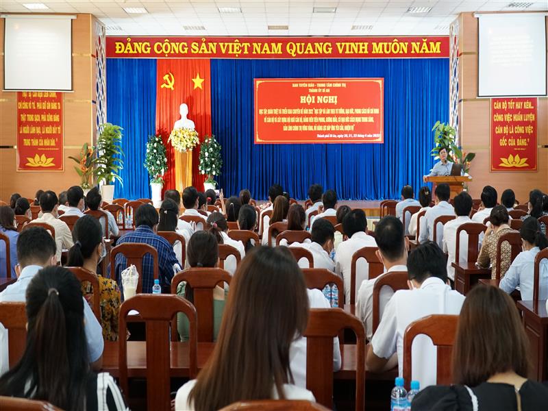 Dĩ An tổ chức hội nghị triển khai học tập chuyên đề tư tưởng, đạo đức, phong cách Hồ Chí Minh năm 2022