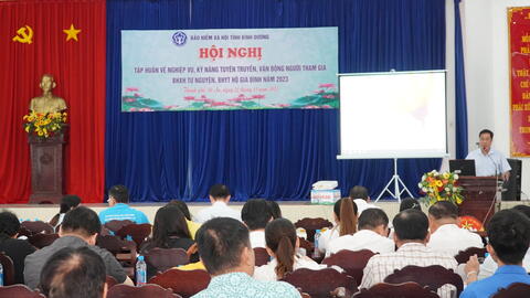Hội nghị tập huấn nghiệp vụ kỹ năng tuyên truyền vận động người dân tham gia BHXH tự nguyện, BHYT hộ gia đình