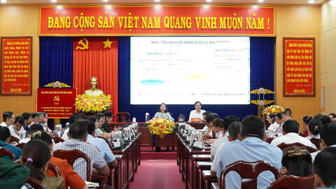 CBCC phường Dĩ An (mới) dự hội nghị trực tuyến triển khai kế hoạch thúc đẩy chuyển đổi số liên thông toàn quốc.