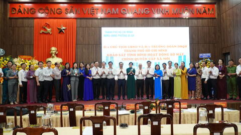 Chủ tịch UBND TP Hồ Chí Minh khảo sát tình hình hoạt động của bộ máy chính quyền cấp xã mới