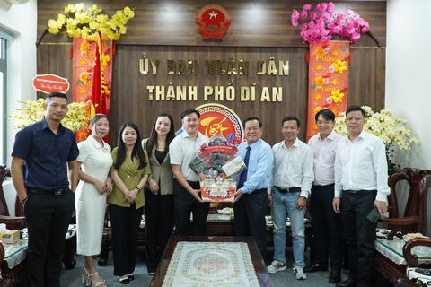 Hội Doanh nhân trẻ tỉnh Bình Dương chúc tết thành phố Dĩ An nhân dịp Tết Ất Tỵ năm 2025