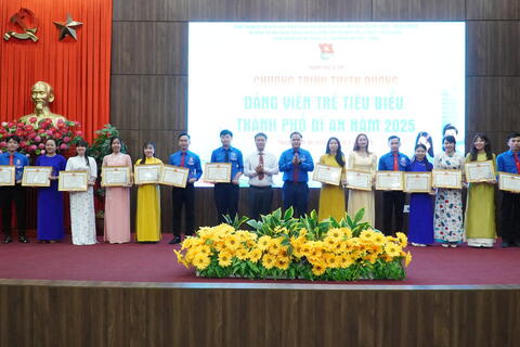 Tọa đàm nâng cao công tác phát triển Đảng trong đoàn viên thanh niên