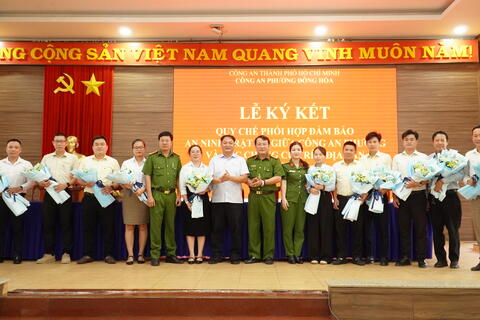 Đảm bảo an ninh trật tự tại các khu chung cư, khu đô thị mới phường Đông Hòa ( TP.HCM)