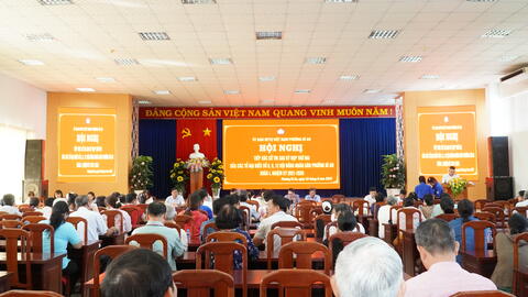Tiếp xúc cử tri phường Dĩ An ghi nhận 12 lượt ý kiến