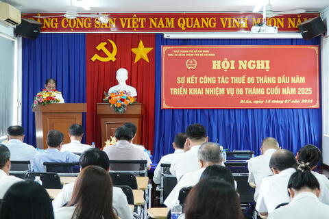 Thuế cơ sở 26 tổ chức hội nghị sơ kết công tác 6 tháng đầu năm 2025