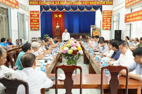 Lãnh đạo phường Dĩ An ghi nhận kiến nghị các khu phố  Bình Đường 1, Bình Đường 2, Bình Đường 3 và Bình Đường 4