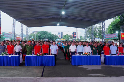 ​​​​​​​Phường Đông Hòa phát động “Ngày thứ Bảy văn minh đô thị” và hưởng ứng “Cùng Việt Nam tiến bước”