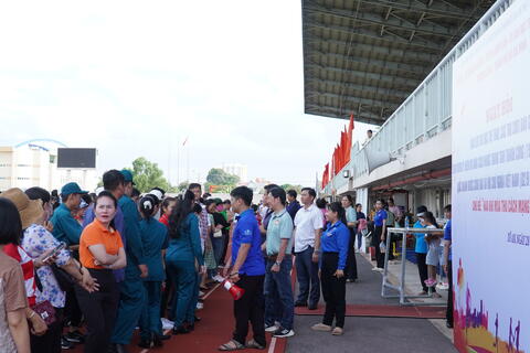 Phường Dĩ An tổ chức Ngày hội giao lưu thể dục thể thao, trò chơi dân gian chào mừng kỷ niệm  80 năm Cách mạng Tháng Tám và Quốc khánh 2/9